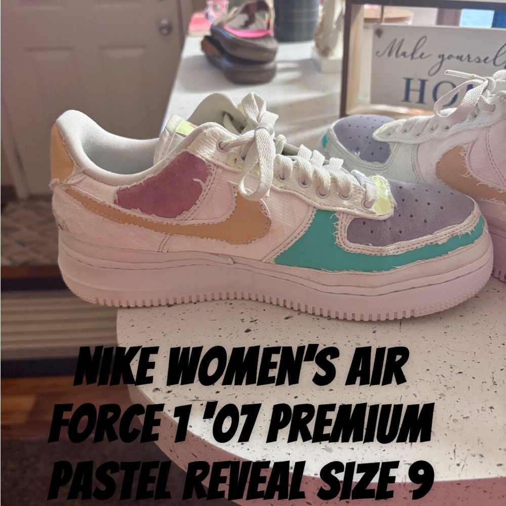 Nike Women's Air Force 1 '07 Premium Multicolor Sneakers